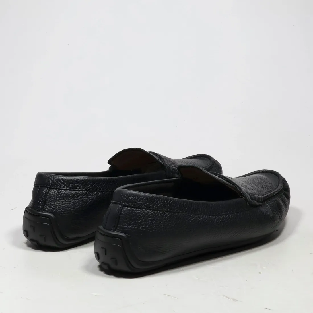 Clarks Loafers Leather Black Colour For Men