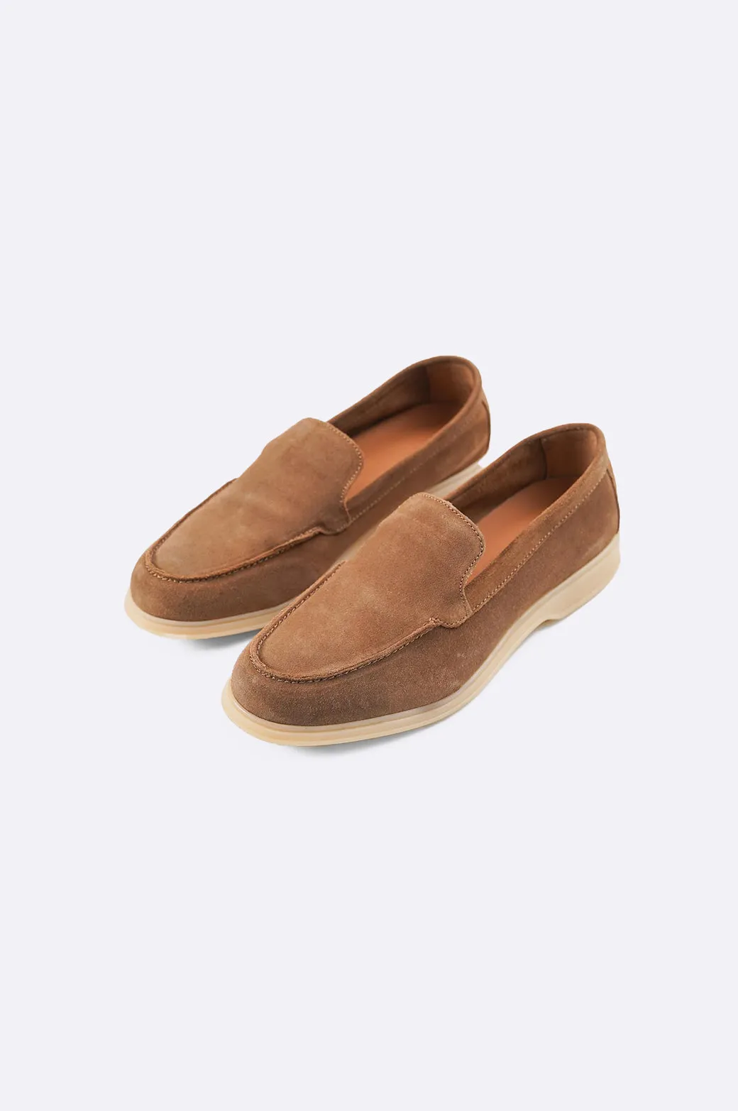 COMFORTABLE LEATHER LOAFERS