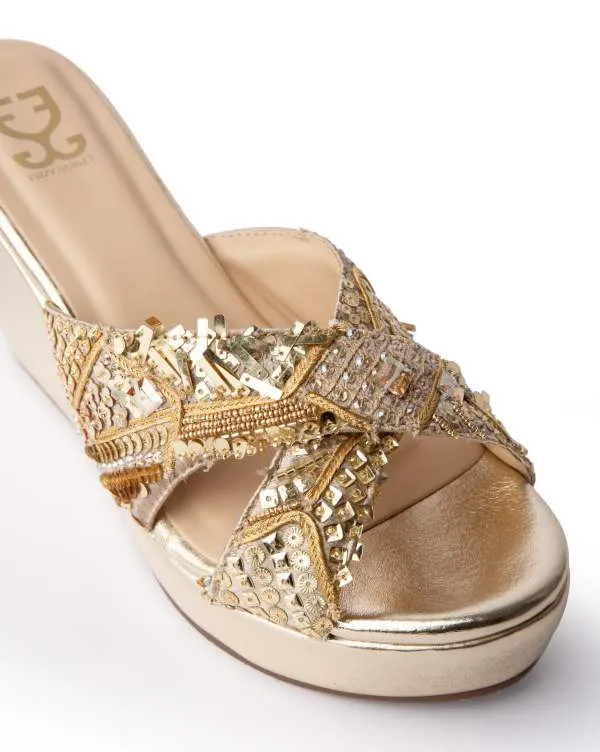 Gold Fashioned : Criss Cross Wedge