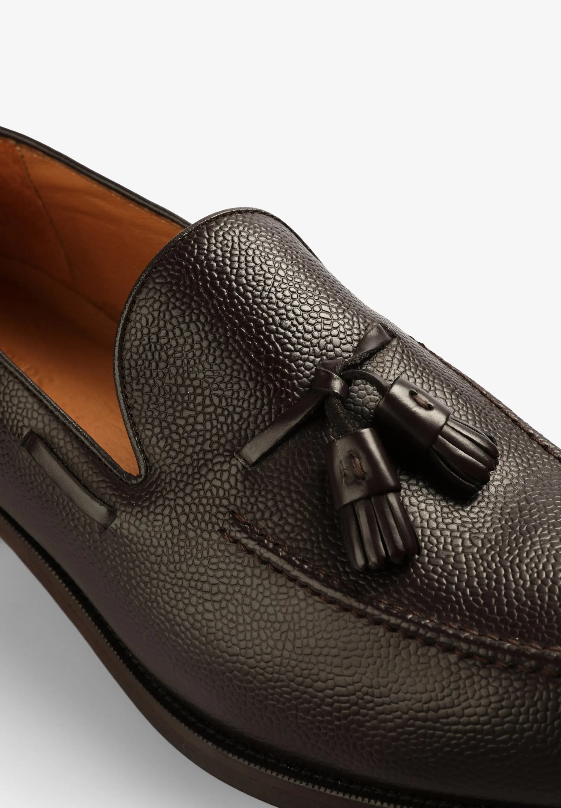 LEATHER LOAFERS WITH TASSELS