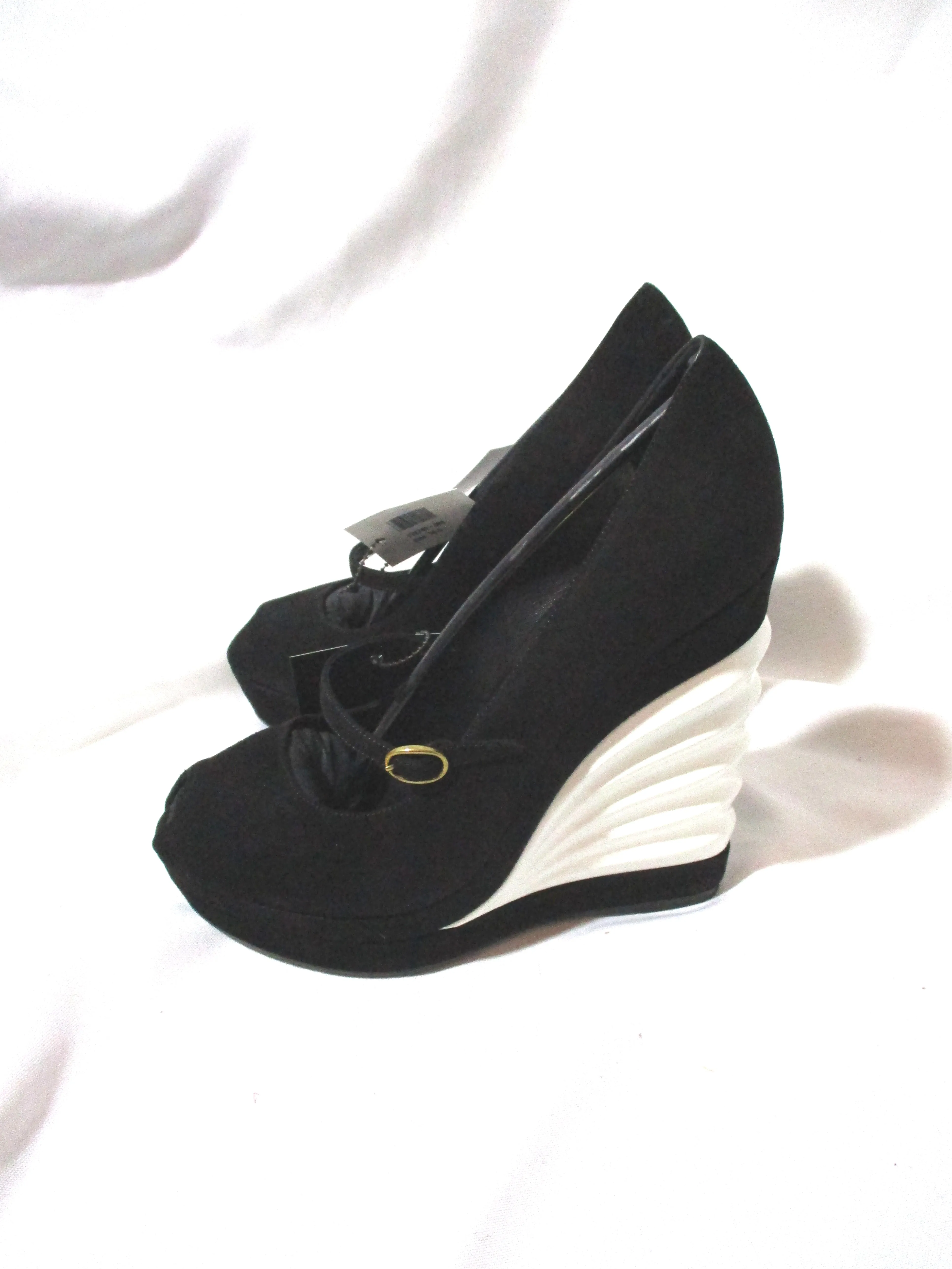 NEW NWT SAINT LAURENT PARIS Wedge Heel ROBYN SHOE 36 BLACK WHITE