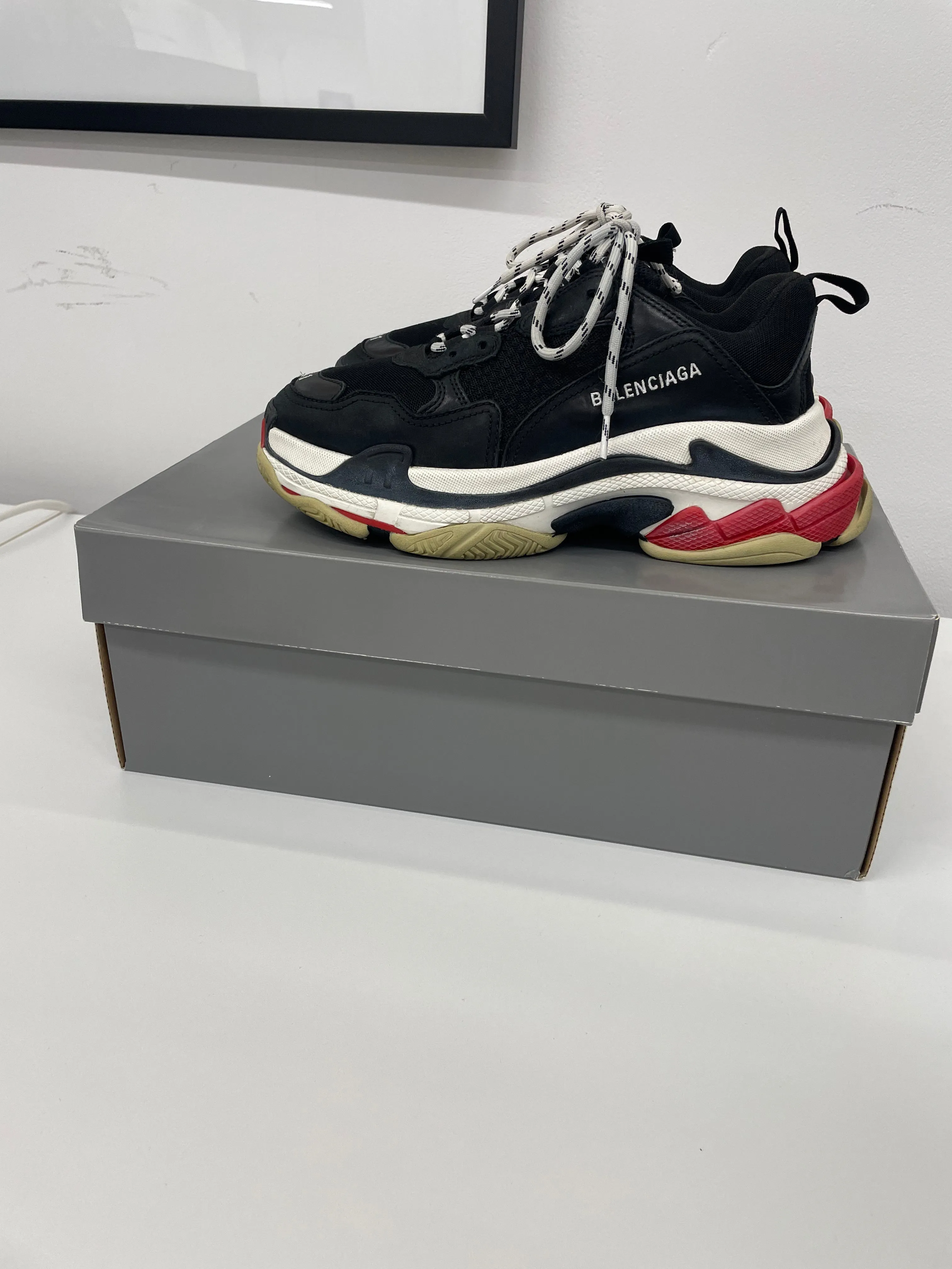 PRE LOVED - BALENCIAGA TRIPLE S BLACK WHITE RED