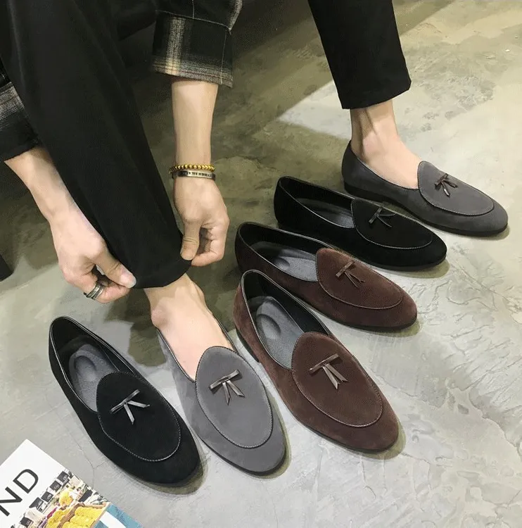 Suede Loafers Men Slip Slippers Tassel Moccasins Man Casual Flats Men's Dress Shoes Italian Leather Slip On Shoes Luxury